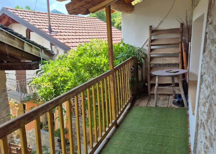 Quarto em Acomodações Particulares Casa S Antonio Aradolo *